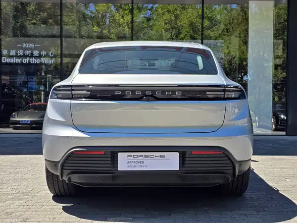 Porsche Macan New Energy 2026