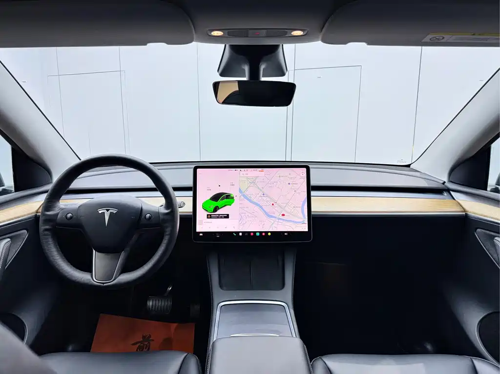 Tesla Model Y 2021 — фото 18