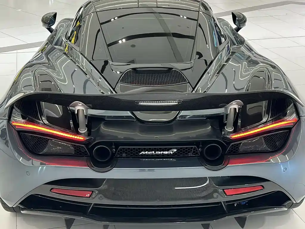 McLaren 720S 2018 — фото 12