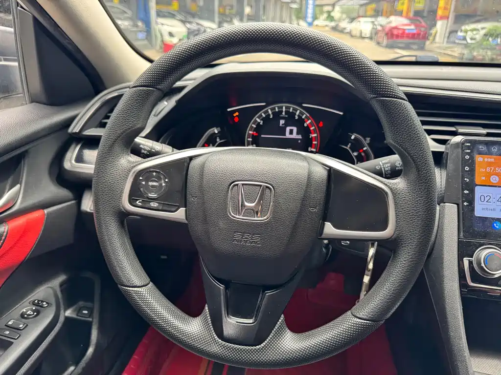 Honda Civic 2020 — фото 13