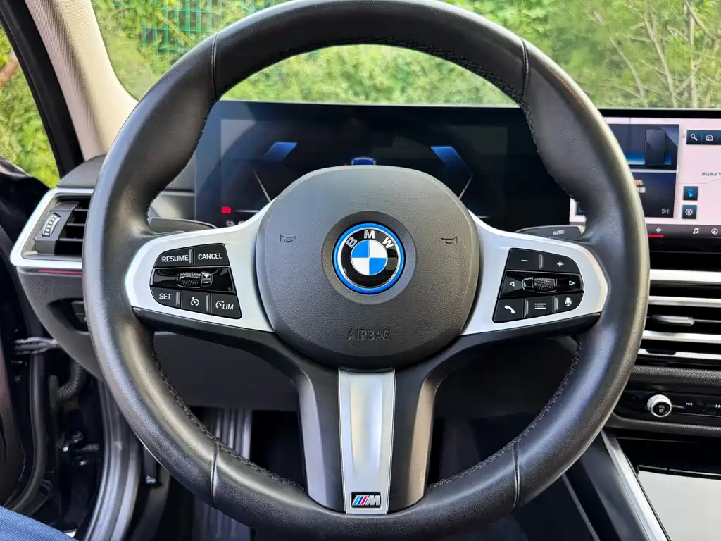 BMW i3 2024 — фото 9