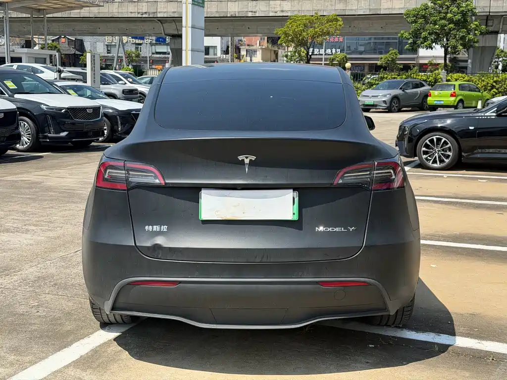 Tesla Model Y 2022 — фото 7