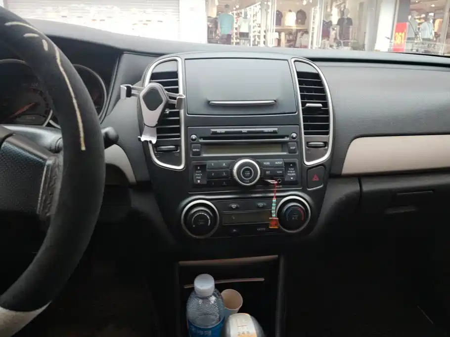Nissan Sylphy 2016 — фото 13
