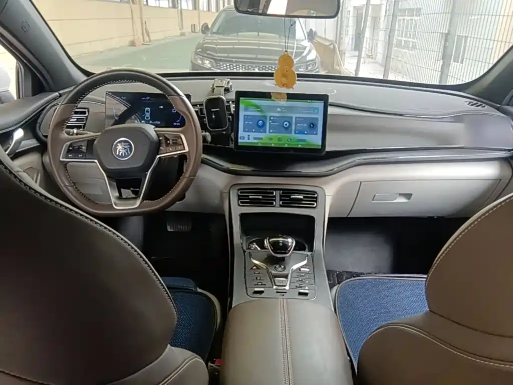 BYD Qin PLUS 2023 — фото 10