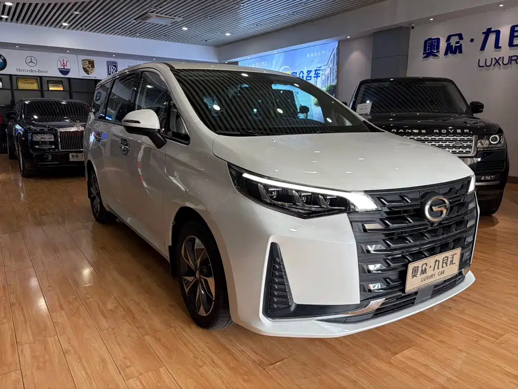 GAC Trumpchi M6 2022 — фото 3