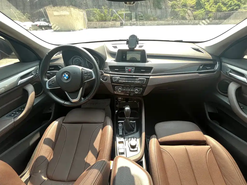 BMW X1 2018 — фото 12