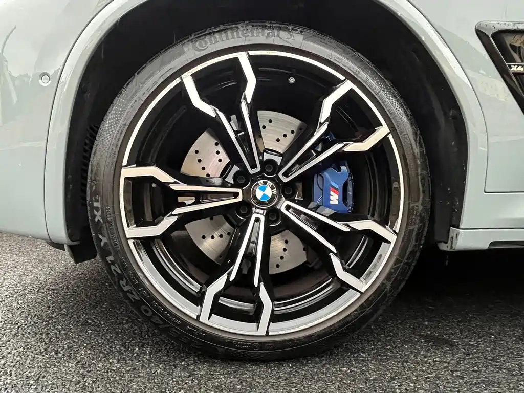 BMW X4 M 2025 — фото 16