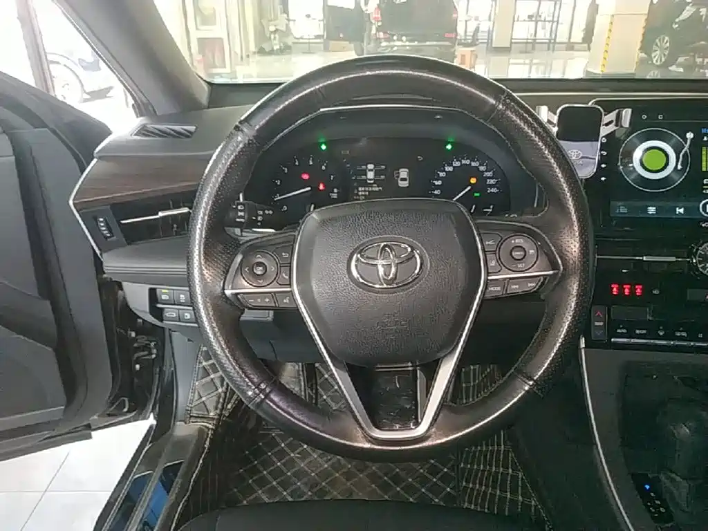 Toyota Avalon 2019 — фото 11