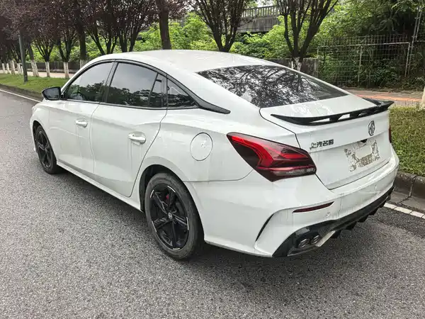 MG MG5 Scorpio 2022