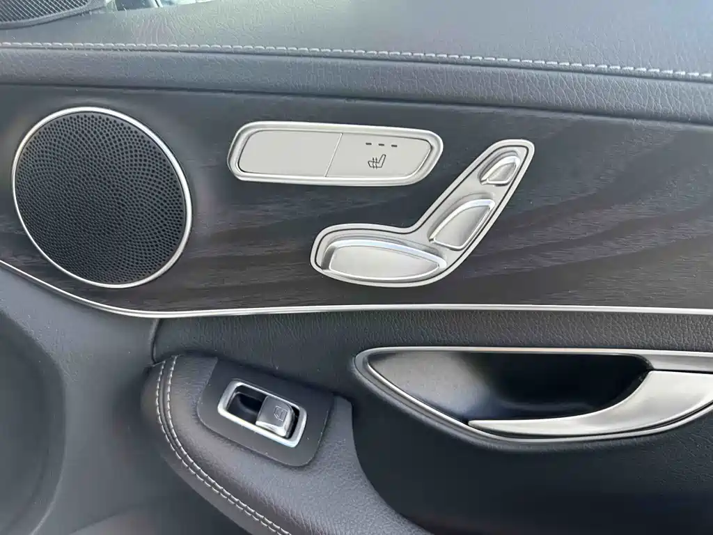 Mercedes-Benz C-Class 2021 — фото 19