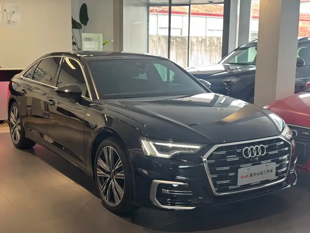 Audi A6L 2025 — фото 1