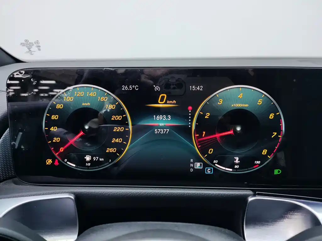 Mercedes-Benz GLB 2020 — фото 21