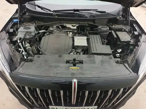 Hongqi HS3 PHEV 2025