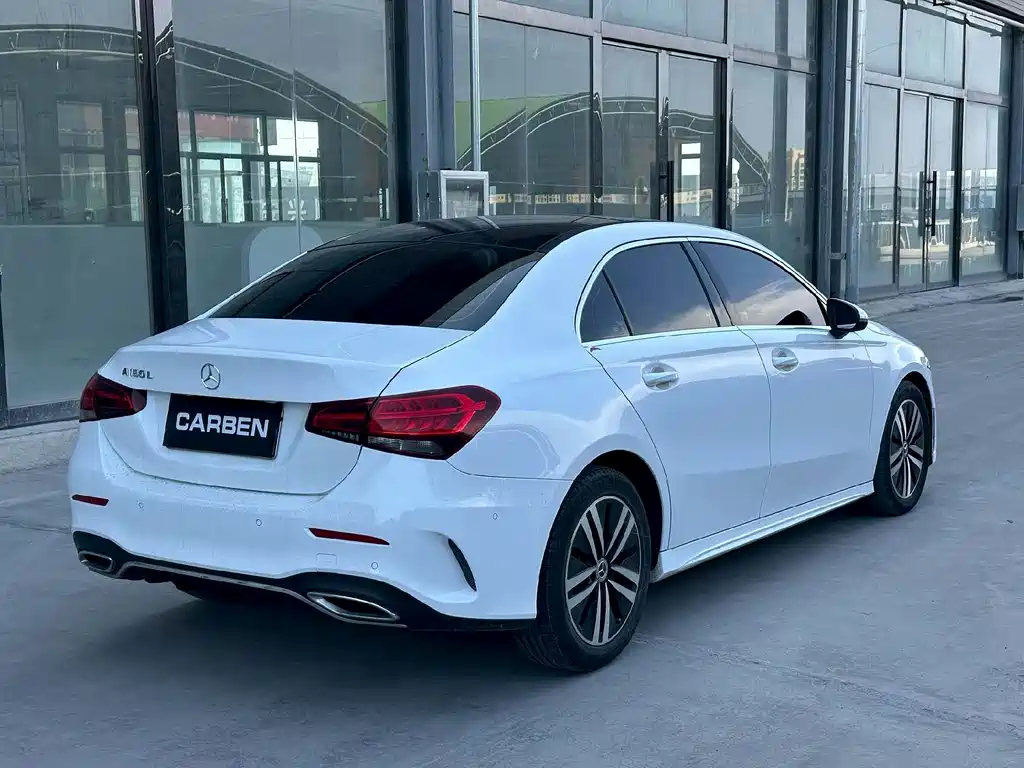 Mercedes-Benz A-Class 2019 — фото 9
