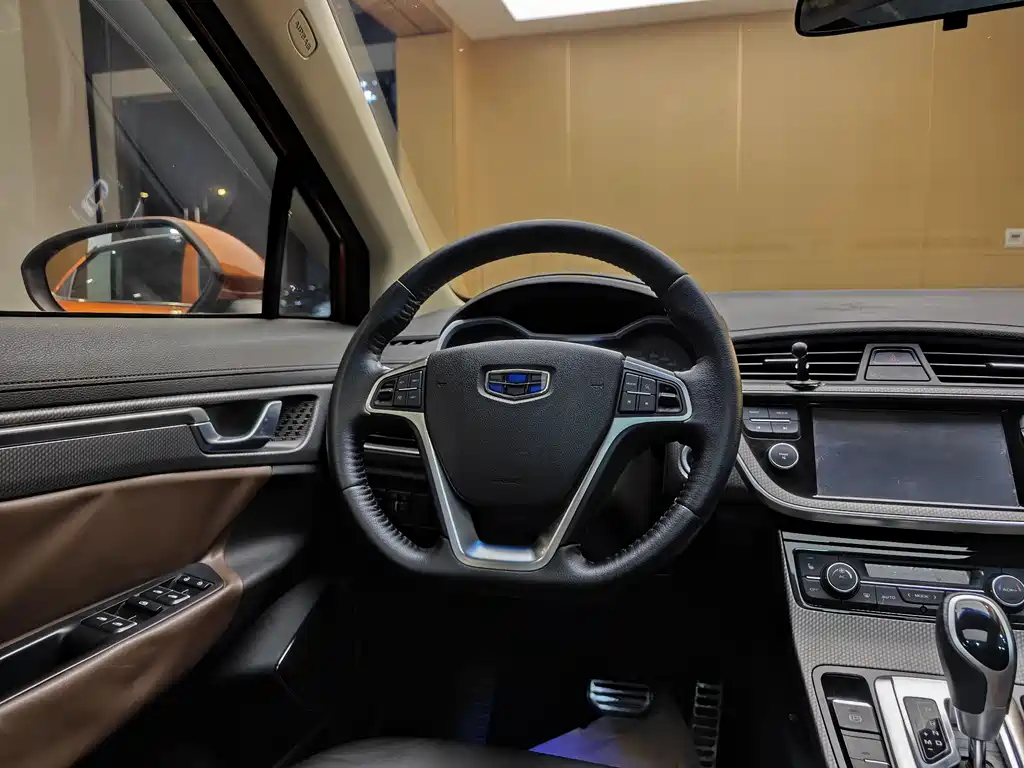 Geely Emgrand GS 2016 — фото 14