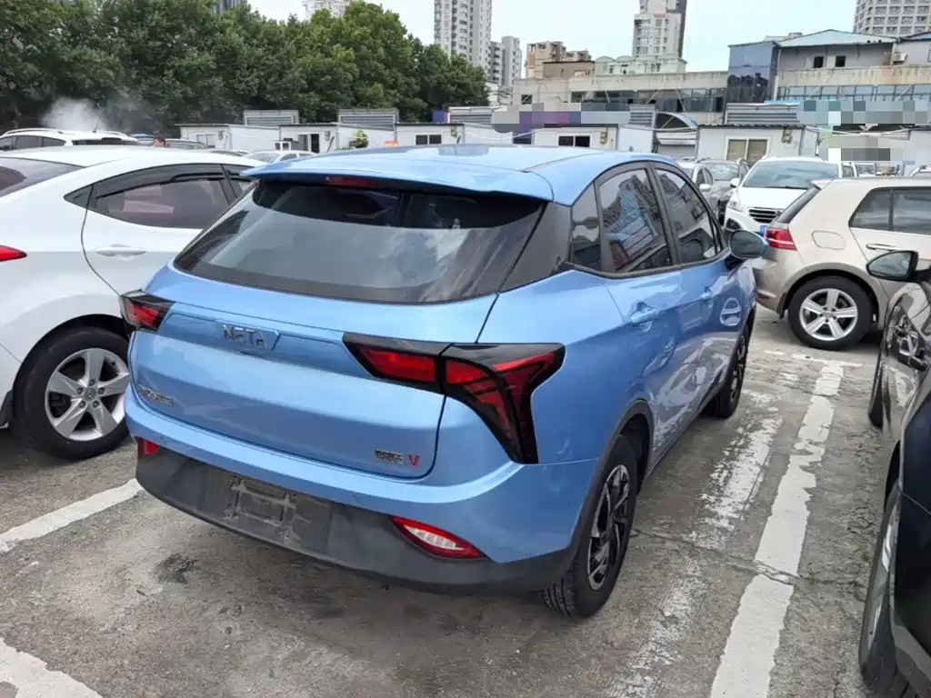 Neta V 2021