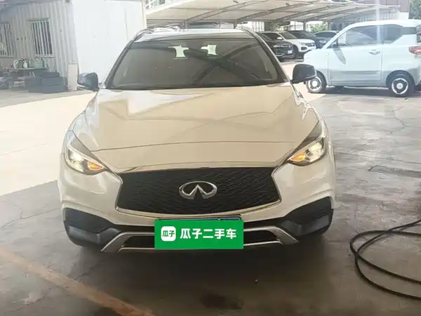 Infiniti QX30 2017