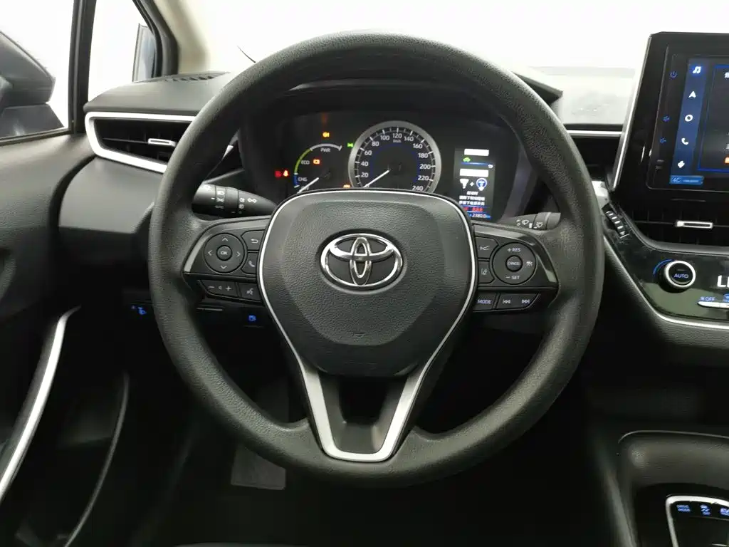 Toyota Corolla 2021 — фото 11