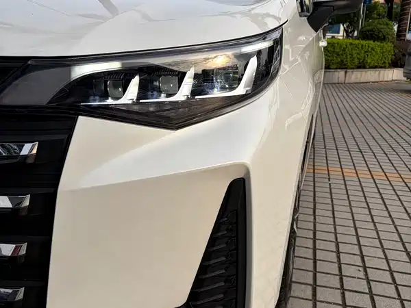 GAC Trumpchi M6 2024