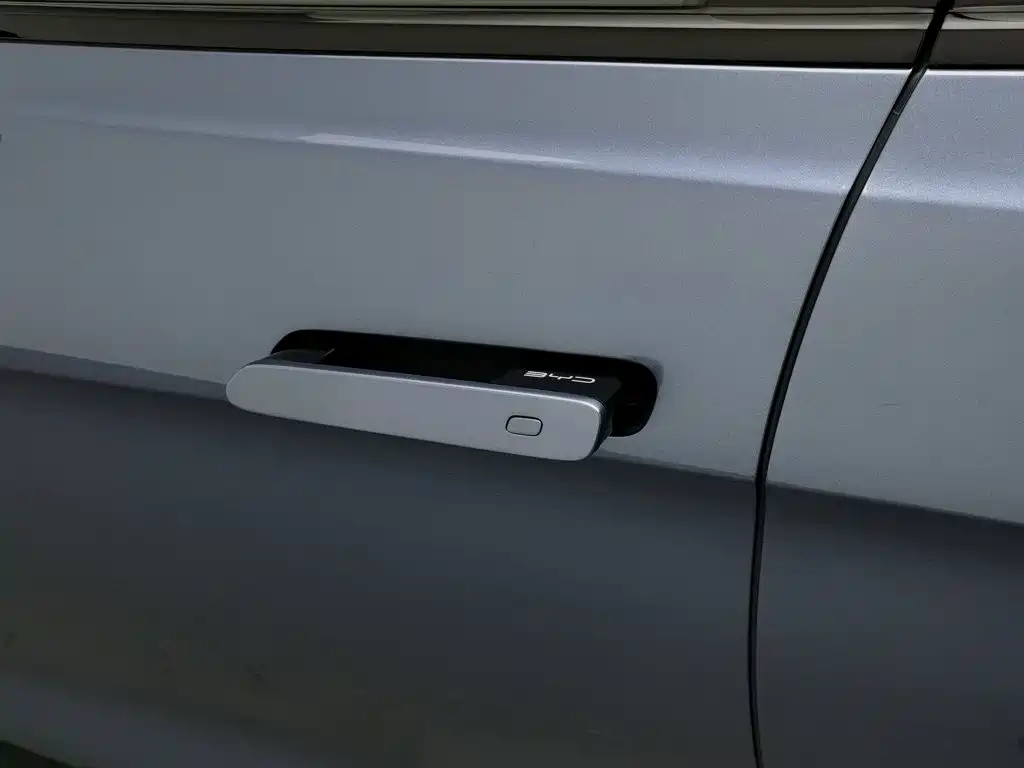 BYD Seal 2022 — фото 18