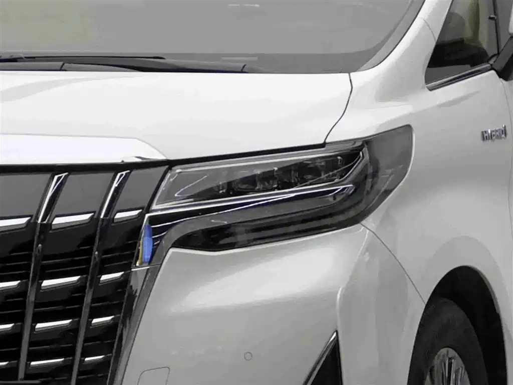 Toyota Alphard 2022 — фото 3
