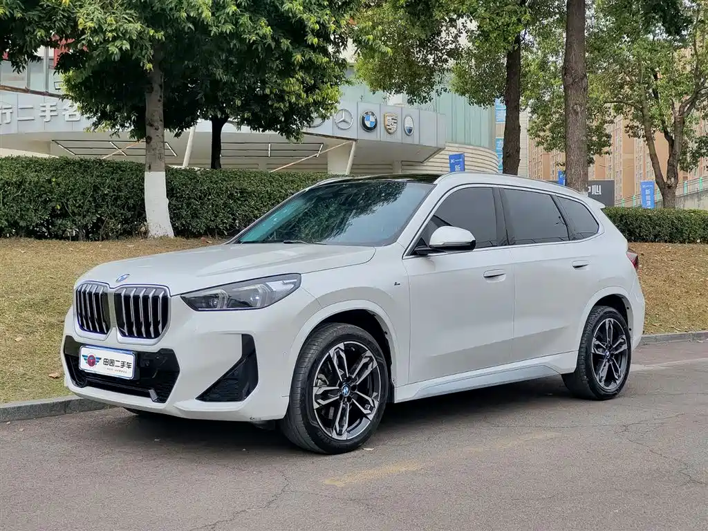 BMW X1 2023 — фото 1