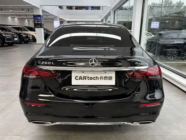 Mercedes-Benz E-Class 2022