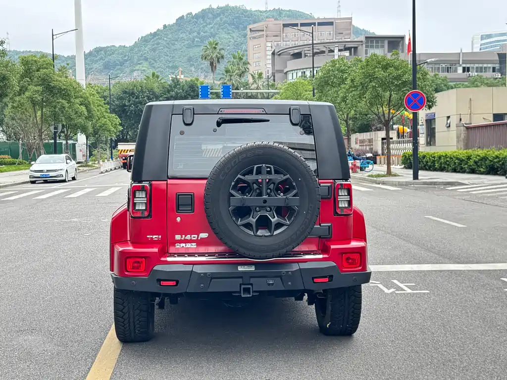 BAIC BJ40 2023 — фото 16