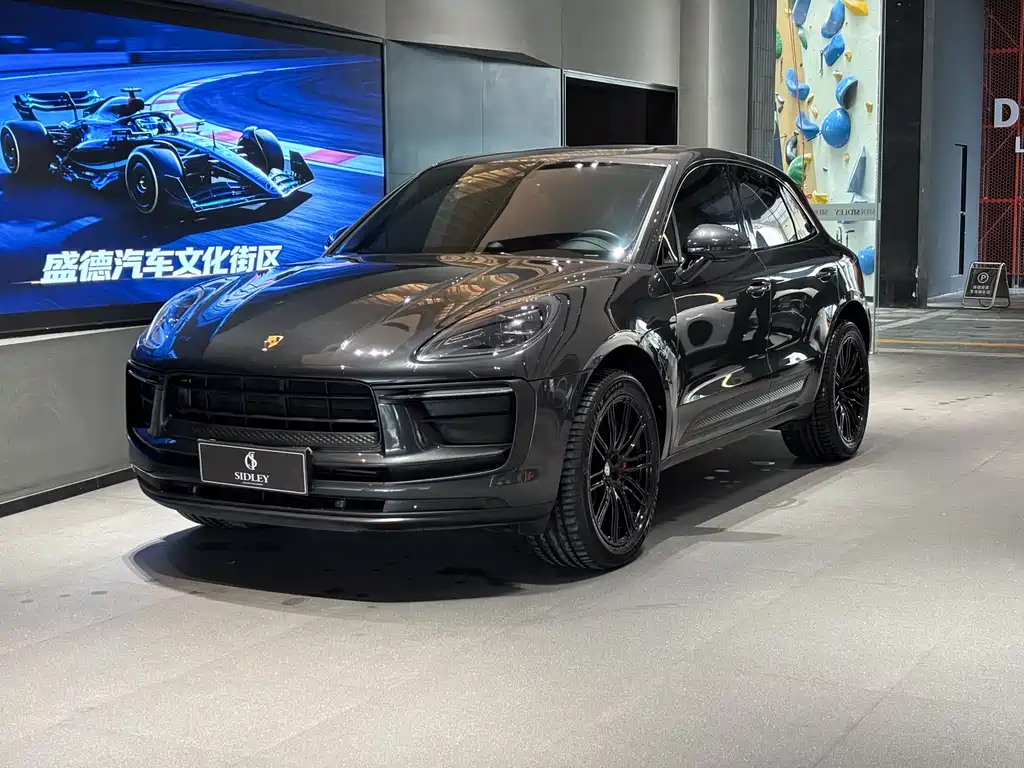 Porsche Macan 2022 — фото 1