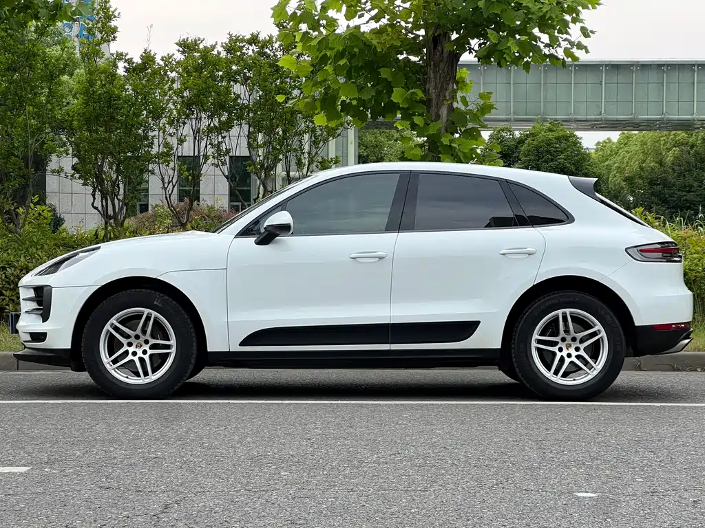 Porsche Macan 2019 — фото 5