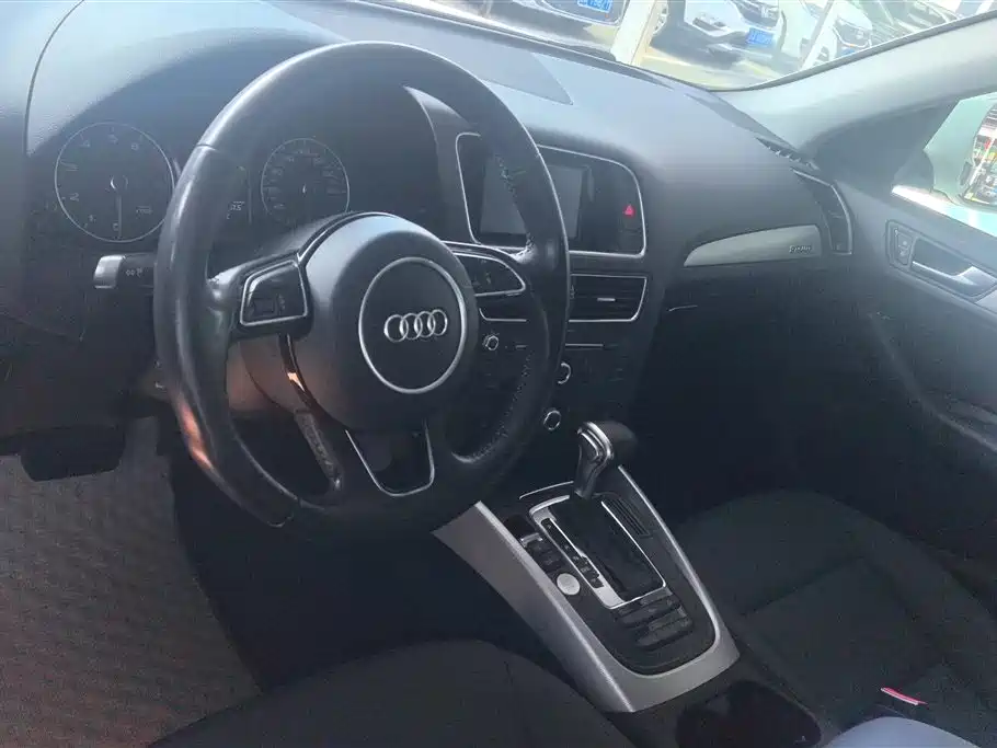 Audi Q5 2016 — фото 12