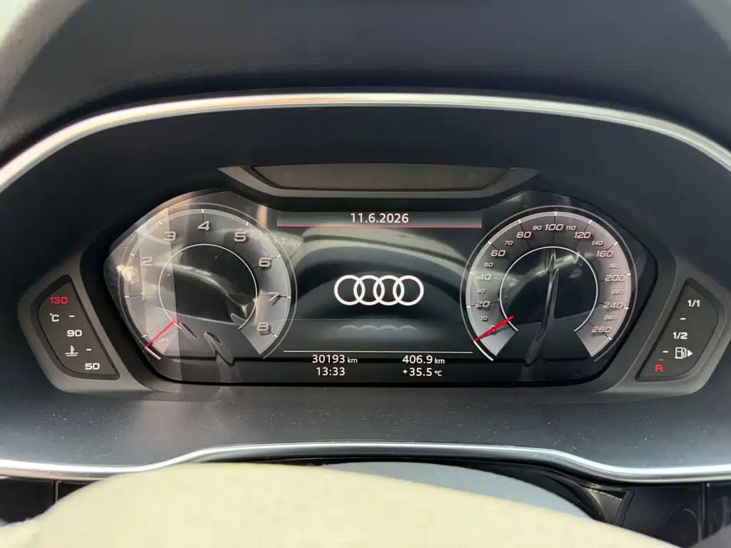 Audi Q3 2023 — фото 10