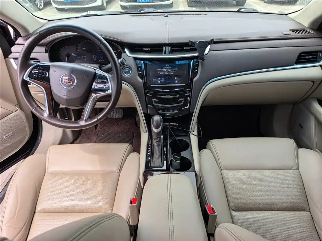 Cadillac XTS 2015 — фото 13