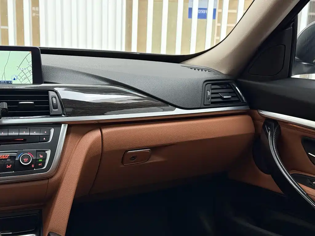 BMW 3 Series GT 2015 — фото 15