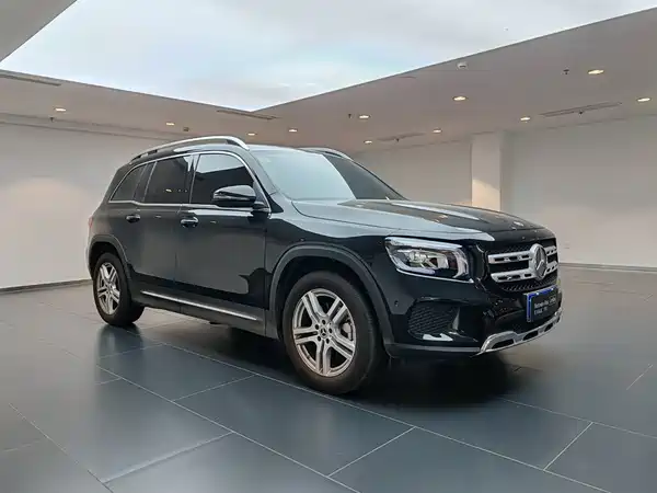 Mercedes-Benz GLB 2021