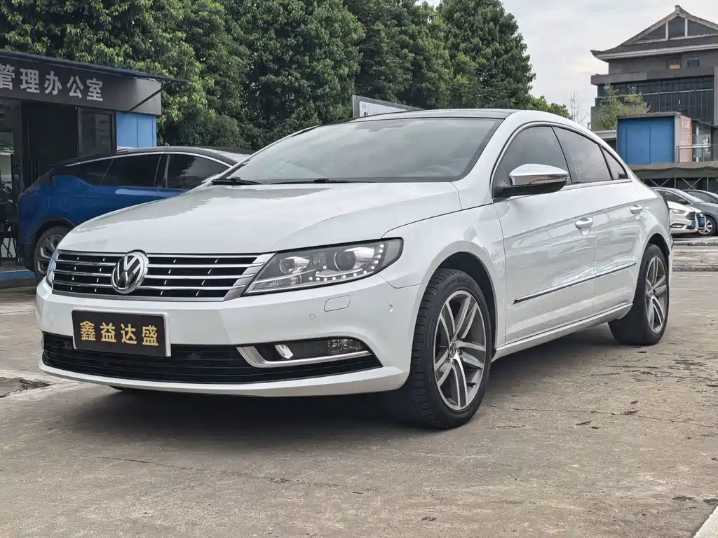 Volkswagen CC 2014 — фото 1