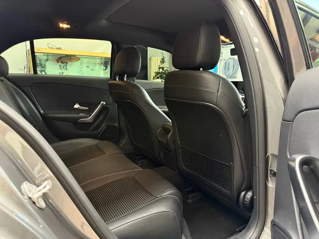 Mercedes-Benz A-Class 2020 — фото 22