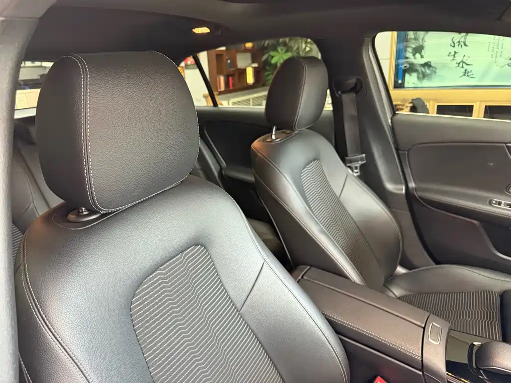 Mercedes-Benz A-Class 2020 — фото 30
