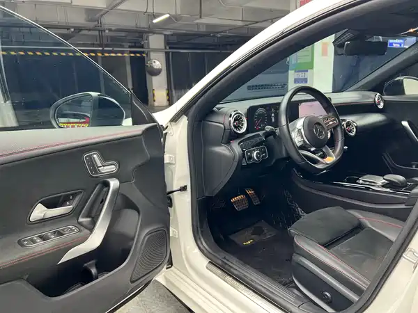 Mercedes-Benz CLA 2022