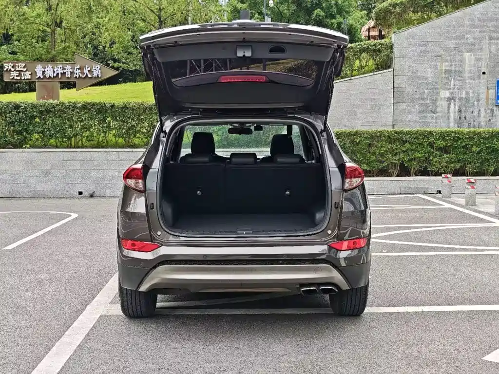 Hyundai Tucson 2015 — фото 27