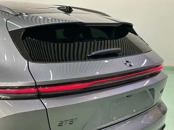 NIO ET5T 2025