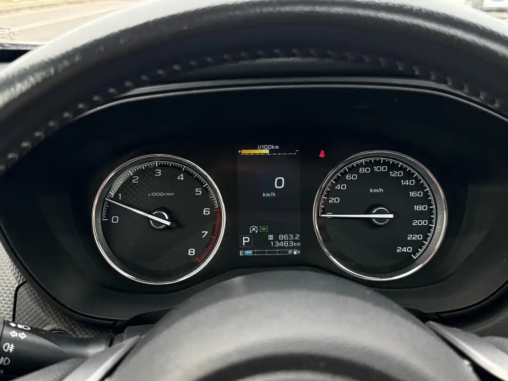 Subaru Forester 2023 — фото 15