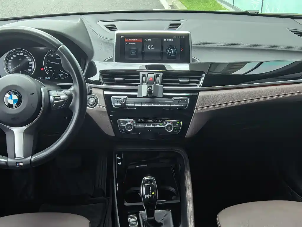 BMW X2 2020 — фото 13