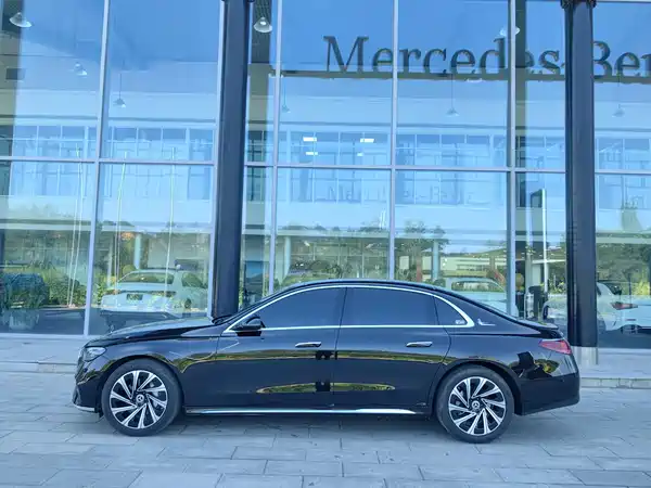Mercedes-Benz E-Class 2025