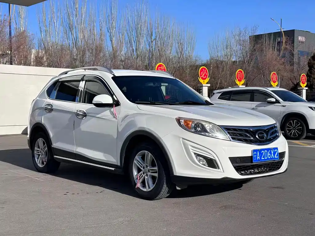 GAC Motor Trumpchi GS5 2015 — фото 3