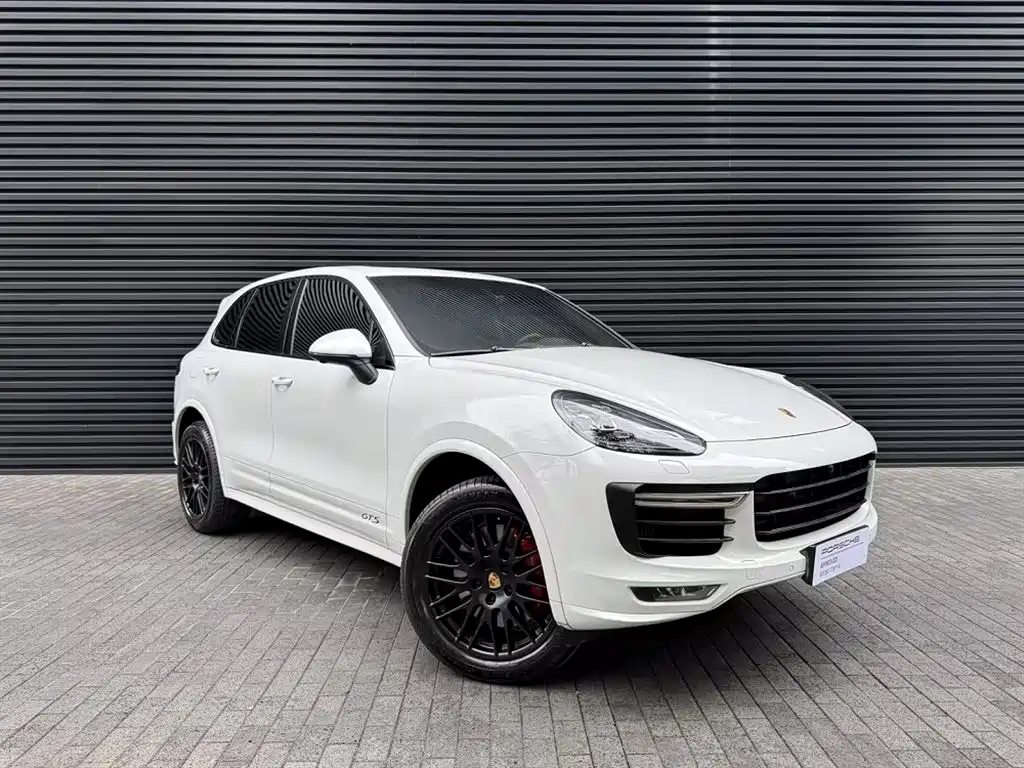 Porsche Cayenne 2016 — фото 2