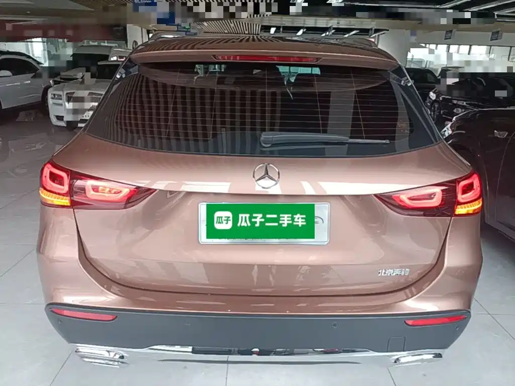 Mercedes-Benz GLA 2023