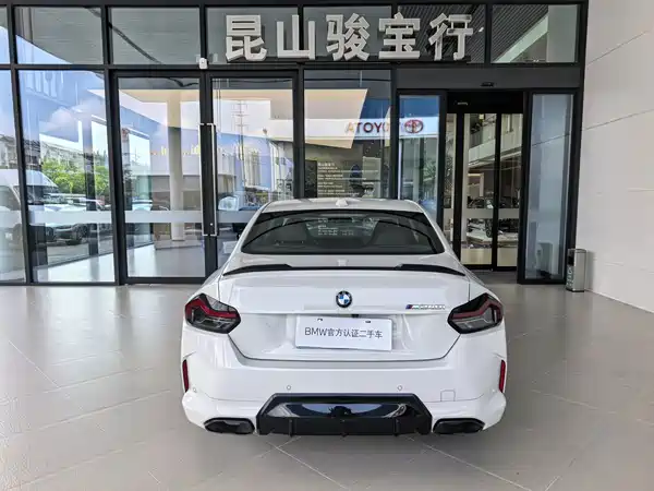 BMW M240i 2025