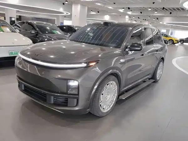 Li Auto L8 2023