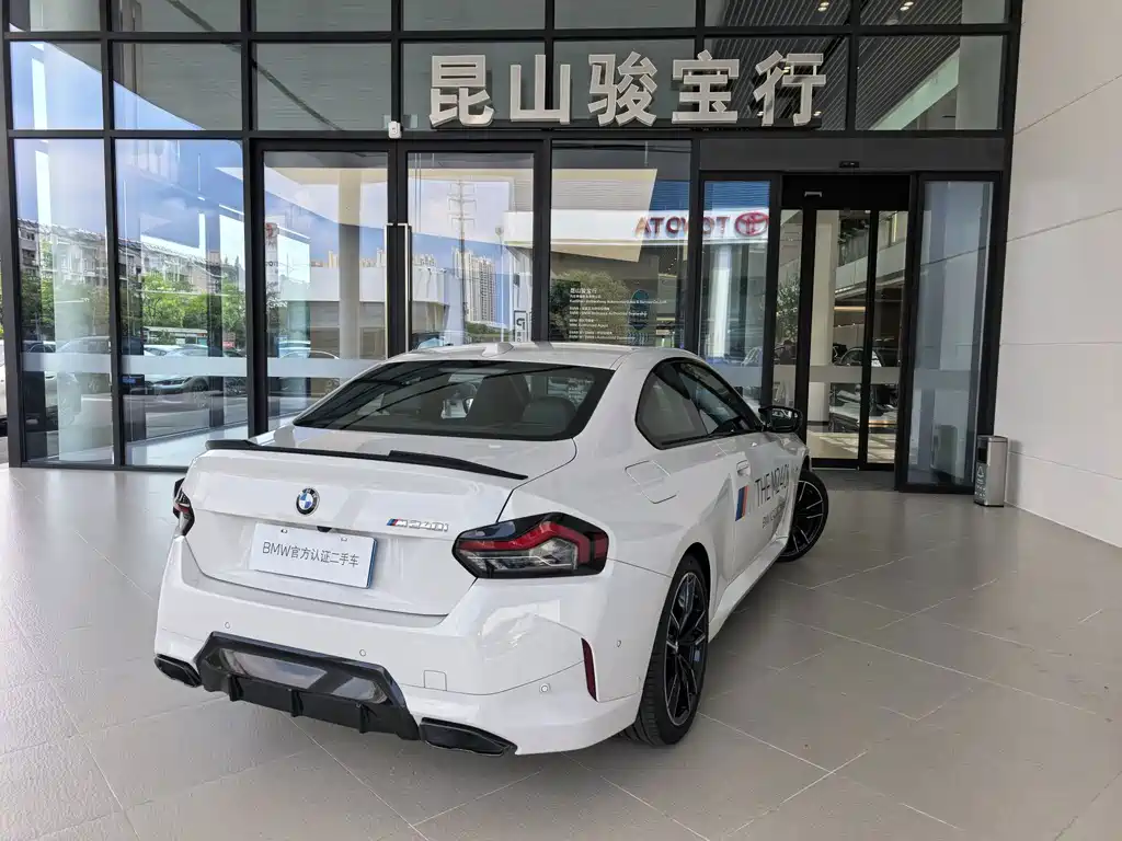 BMW M240i 2025 — фото 11